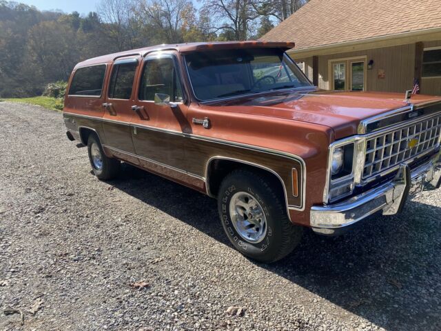 Chevrolet Suburban 1978 image number 1