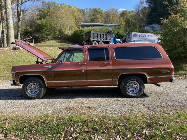 Chevrolet Suburban 1978 image number 23