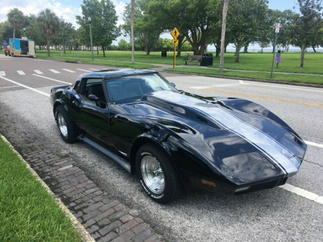 Chevrolet Corvette C3 1979 image number 35