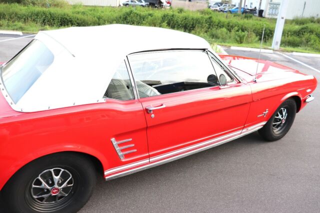 Ford Mustang 1966 image number 31