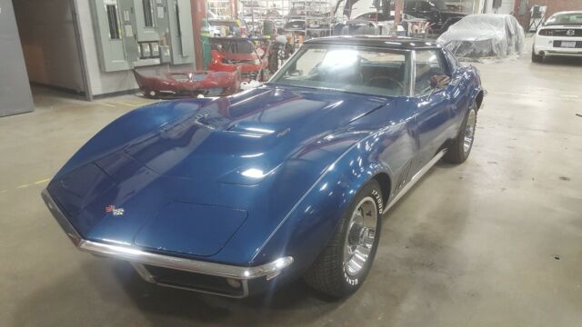 Chevrolet Corvette 1968 image number 0