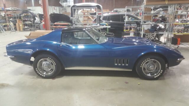 Chevrolet Corvette 1968 image number 2