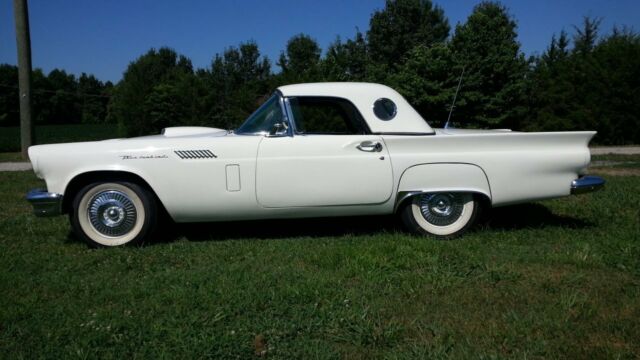 Ford Thunderbird 1957 image number 13