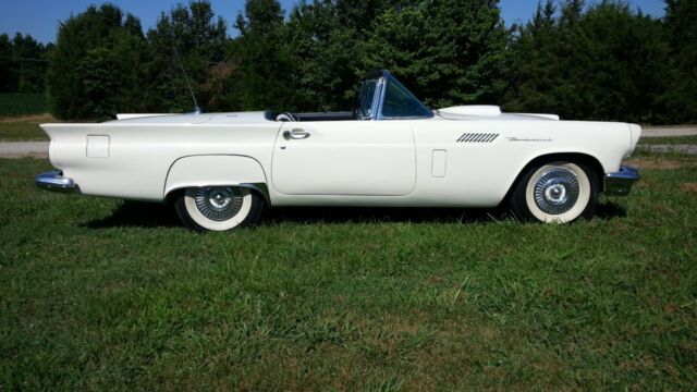 Ford Thunderbird 1957 image number 15