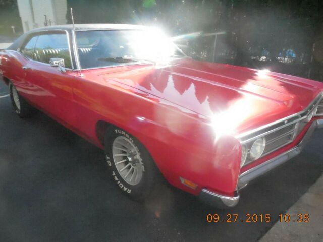 Ford Galaxie 1970 image number 9