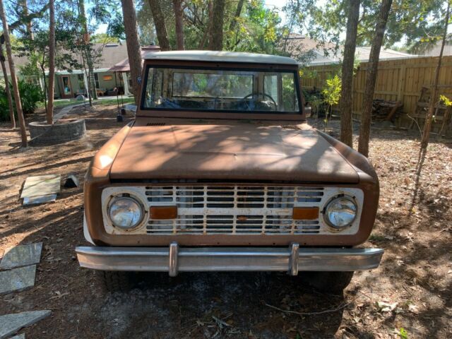 Ford Bronco 1976 image number 2