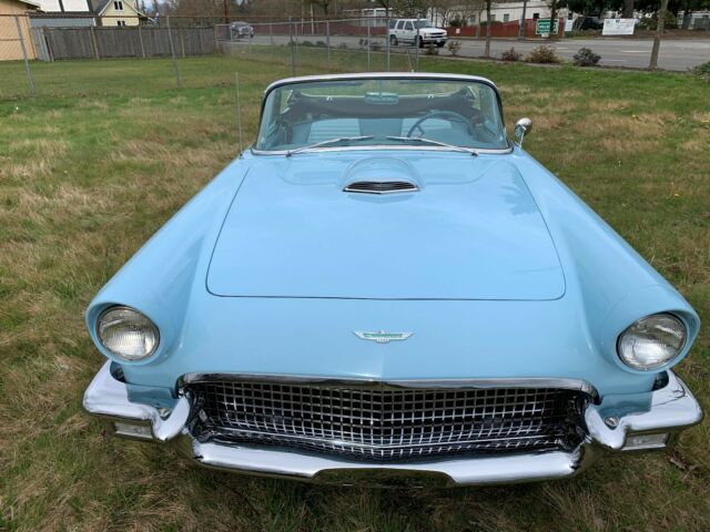 Ford Thunderbird 1957 image number 27