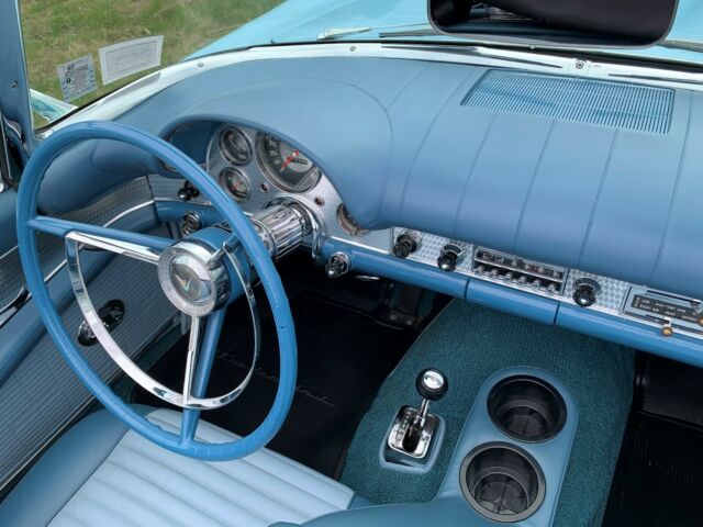 Ford Thunderbird 1957 image number 34