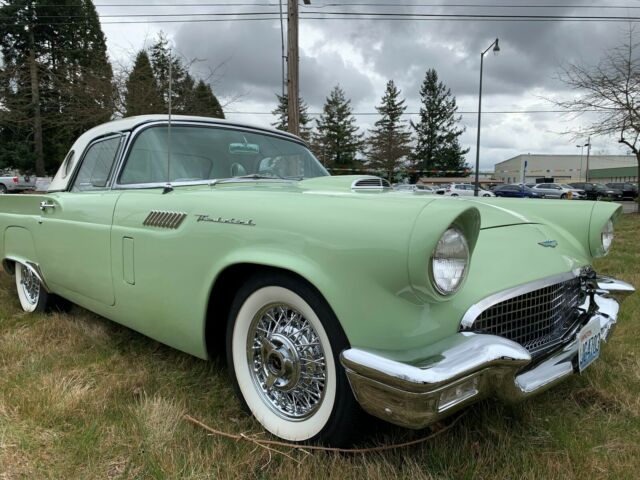 Ford Thunderbird 1957 image number 8