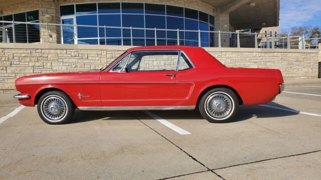 Ford Mustang 1966 image number 24