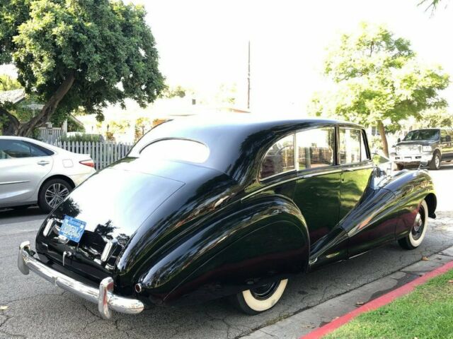 Rolls-Royce Wraith 1950 image number 28