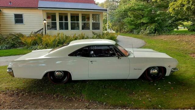 Chevrolet Impala 1965 image number 27