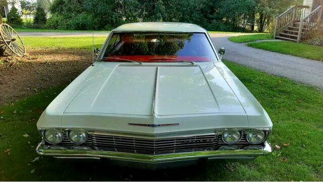 Chevrolet Impala 1965 image number 28