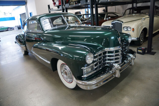 Cadillac 2 Door Fastback Sedanet Club Coupe 1947 image number 5