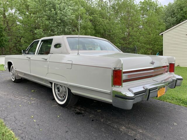 Lincoln Continental 1976 image number 5