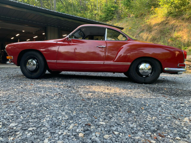 Volkswagen Karmann Ghia 1970 image number 27