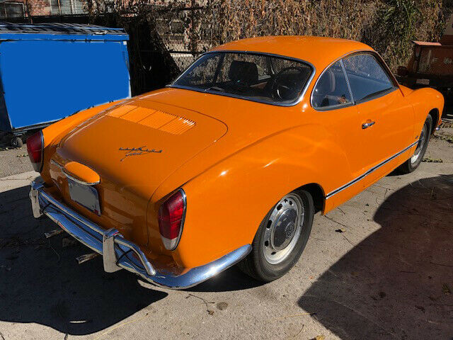 Volkswagen Karmann Ghia 1971 image number 12