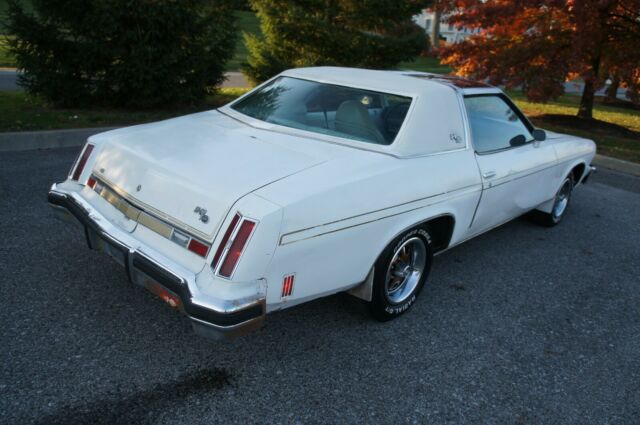 Oldsmobile Cutlass 1975 image number 2