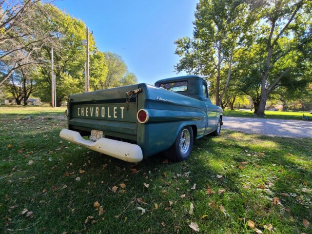 Chevrolet Apache 1959 image number 11