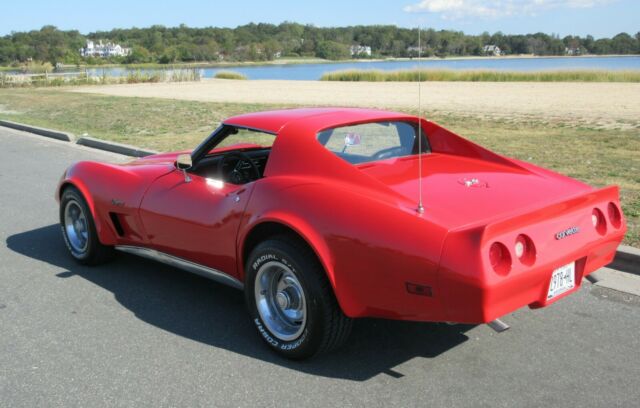 Chevrolet Corvette 1974 image number 17