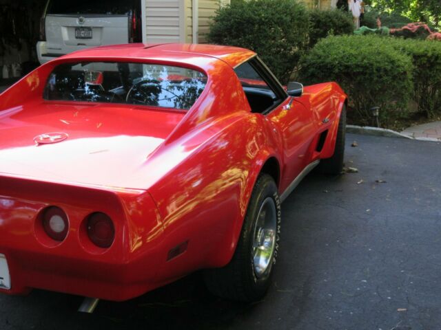 Chevrolet Corvette 1974 image number 20