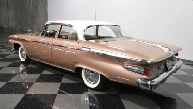 Plymouth Fury 1961 image number 32