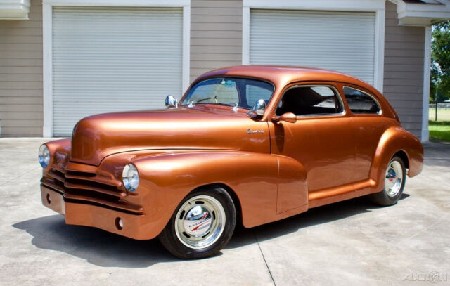 Chevrolet Fleetline Aero-Sedan 1947 image number 1