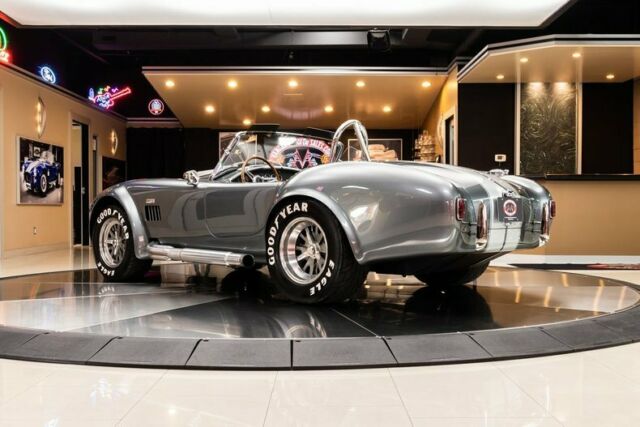 Shelby Cobra 1965 image number 41