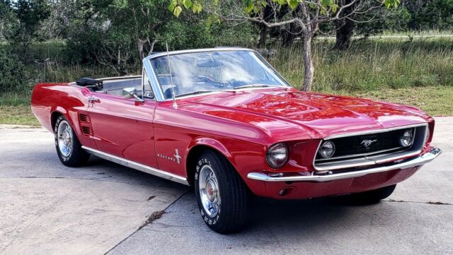 Ford Mustang 1967 image number 13