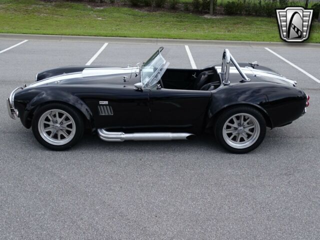 AC Cobra 1965 image number 39