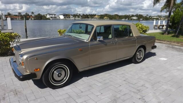 Rolls-Royce Wraith 1978 image number 47