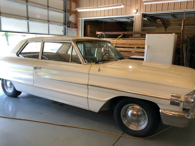 Ford Galaxie 1964 image number 1