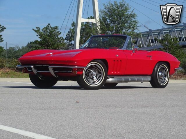 Chevrolet Corvette 1965 image number 28