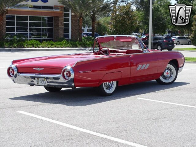 Ford Thunderbird 1963 image number 18