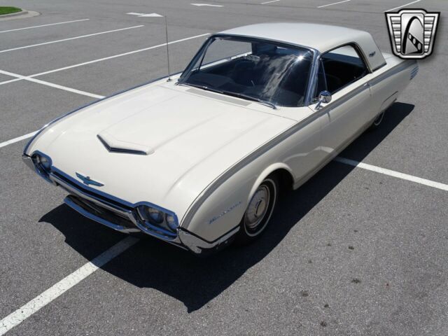 Ford Thunderbird 1961 image number 12