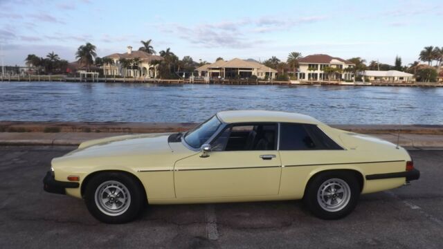 Jaguar XJS 1976 image number 0