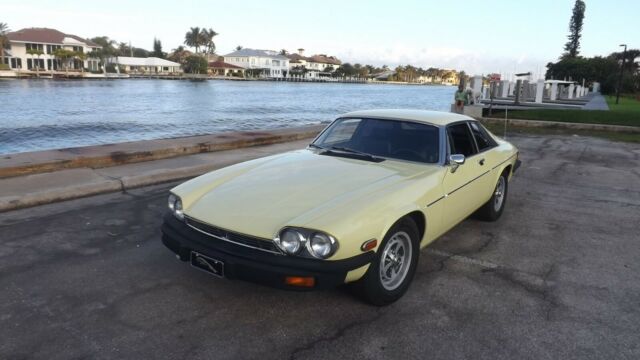 Jaguar XJS 1976 image number 11