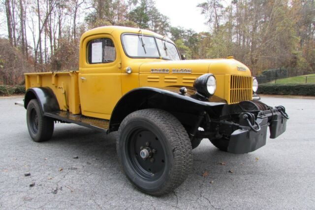 Dodge Power Wagon 1946 image number 30