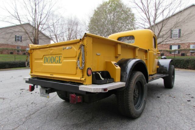 Dodge Power Wagon 1946 image number 4