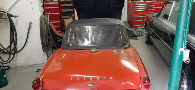 Triumph Spitfire 1964 image number 26