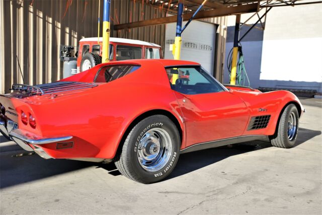 Chevrolet Corvette 1971 image number 2