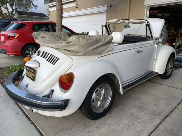 Volkswagen Super Beetle 1977 image number 12