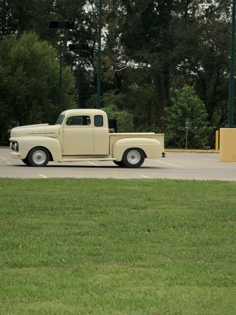 Ford F10 1951 image number 22