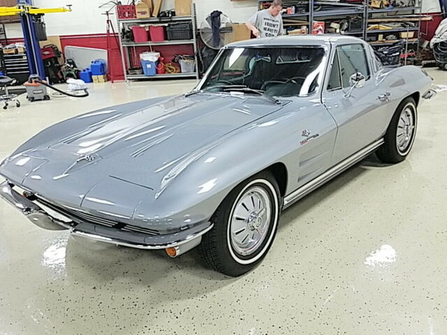 Chevrolet Corvette 1964 image number 31