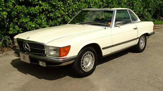 Mercedes-Benz SL-Class 1974 image number 31