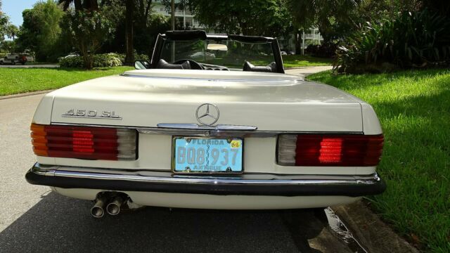 Mercedes-Benz SL-Class 1974 image number 34