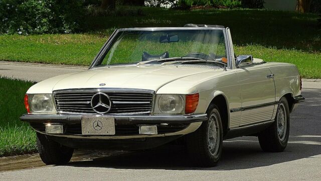 Mercedes-Benz SL-Class 1974 image number 47