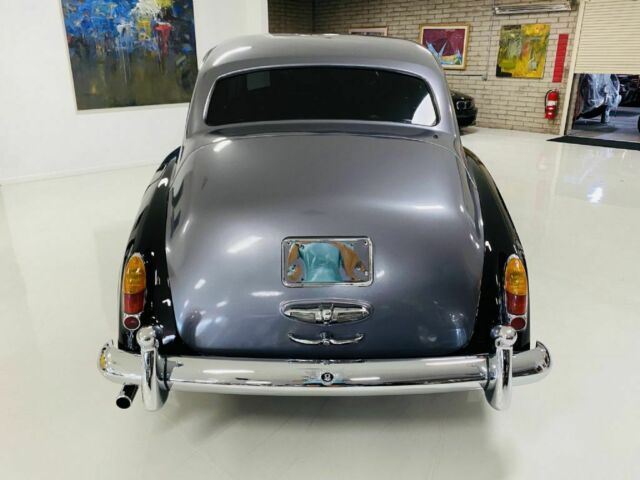 Bentley S1 Radford Countryman 1957 image number 33