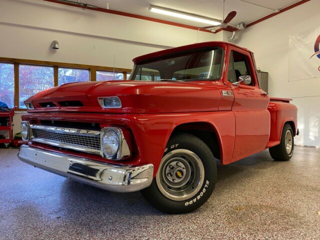 Chevrolet C-10 1965 image number 0