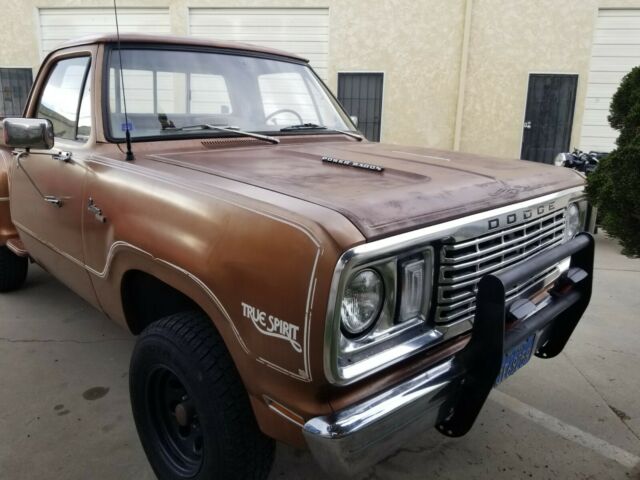 Dodge Power Wagon 1977 image number 16